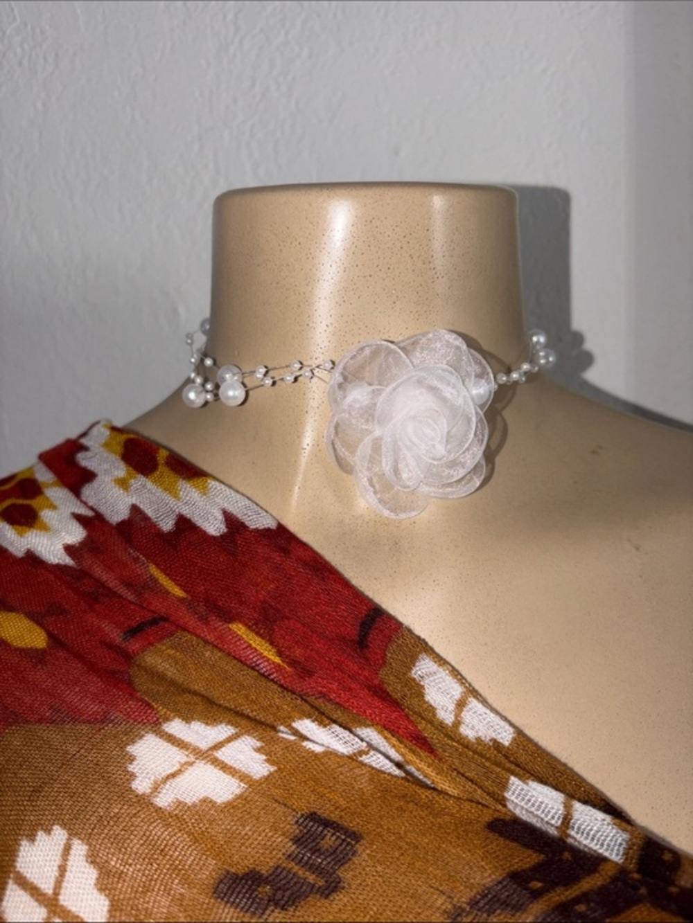 White Floral Pearl Choker Necklace - Women Jewelry